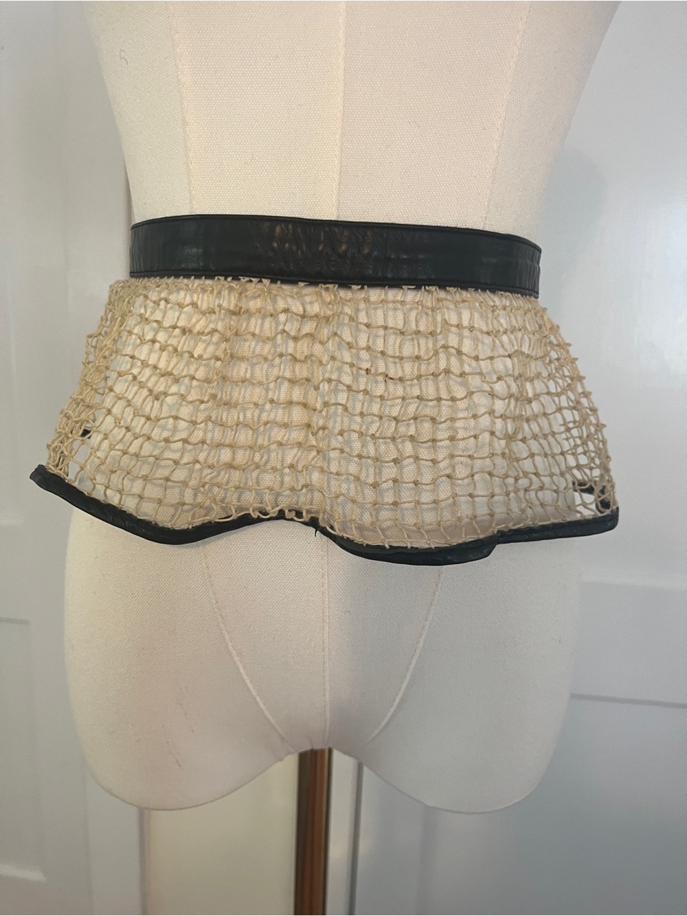 Vintage Alaïa Black Leather & Ivory Crochet Net Sculptural Peplum Belt Rare 6070